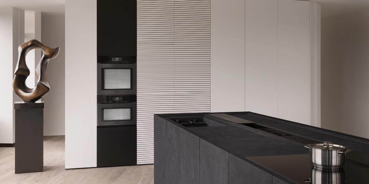 e&s Miele Matte Black Niche
